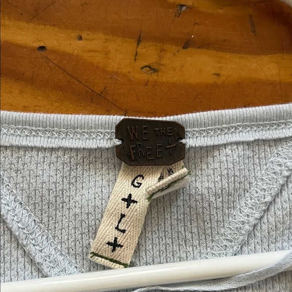 We The Free Long Sleeve V-Neck Top - Light Blue and Navy - Picture 3 of 5